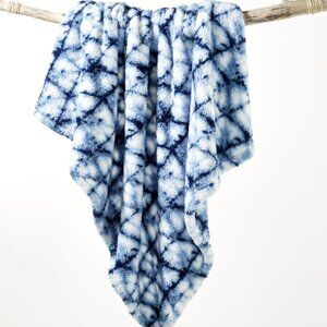 Martha Stewart Collection Sherpa Throw Bedding